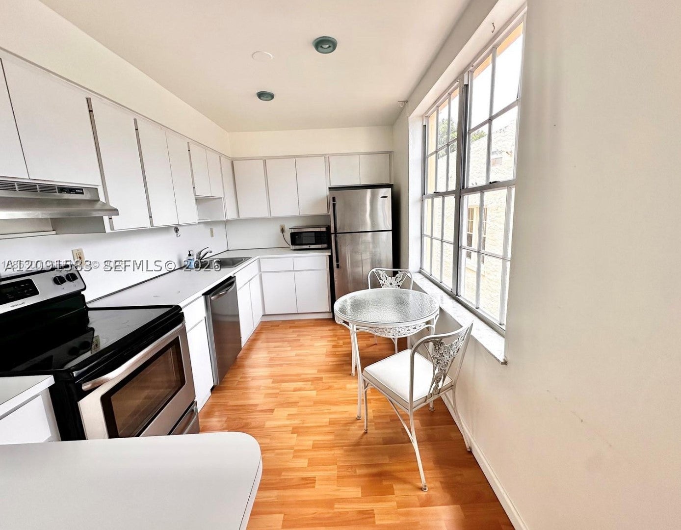 1051 Meridian Ave 1F