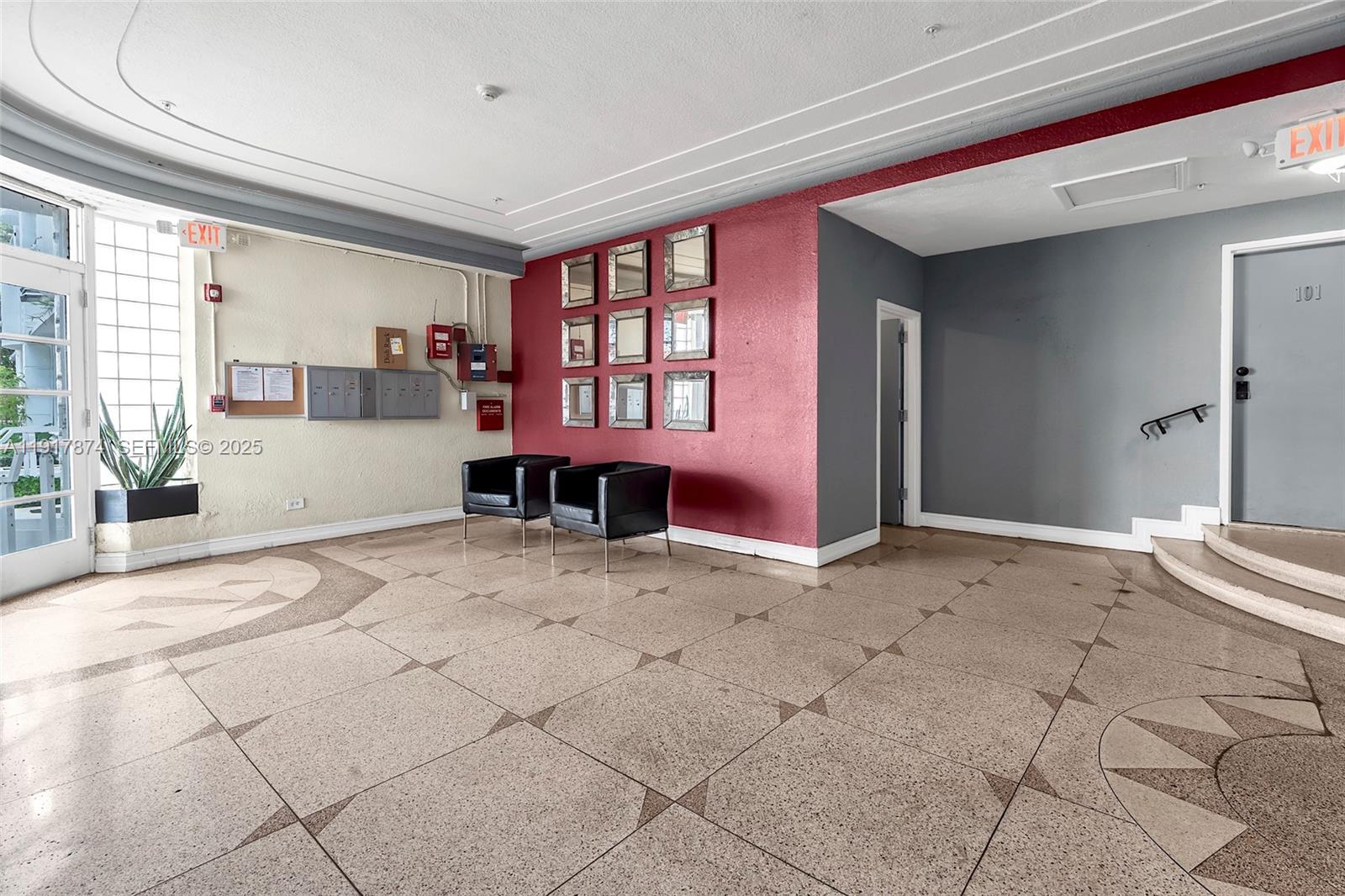 THE BAYLISS CONDO - Residential