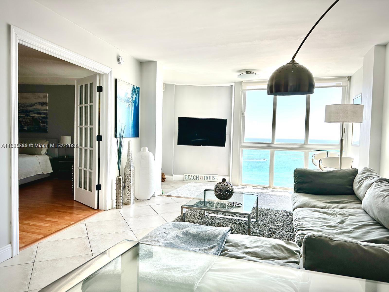 5401 Collins Ave 1226, Miami Beach, Miami-Dade County, Florida - 1 Bedrooms  
1 Bathrooms - 