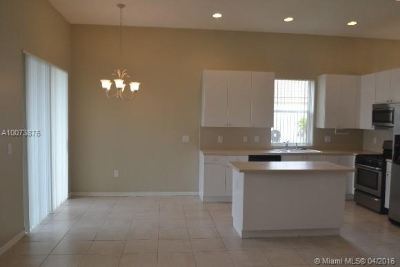 Pembroke Falls Ph 6 164-3 - Residential Lease