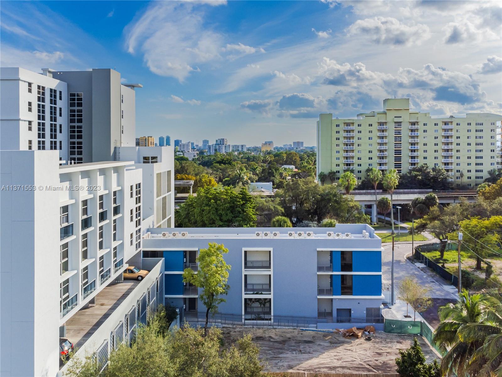 HIGHLAND PARK - Residential Lease