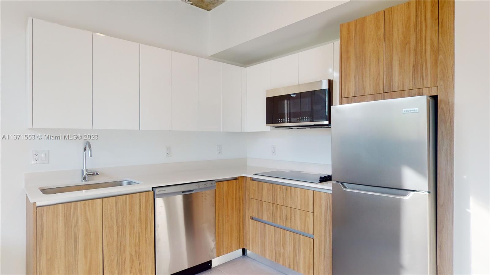 HIGHLAND PARK - Residential Lease