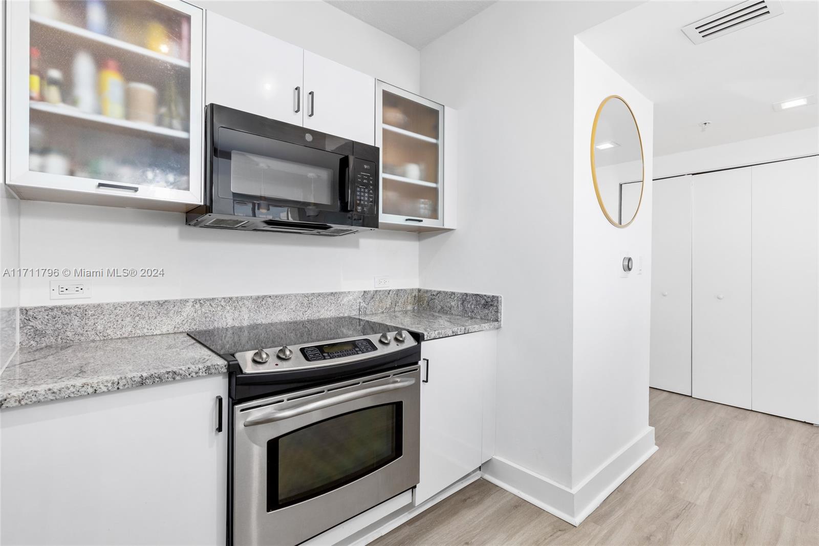 VENTURE AT AVENTURA EAST - Residential Lease