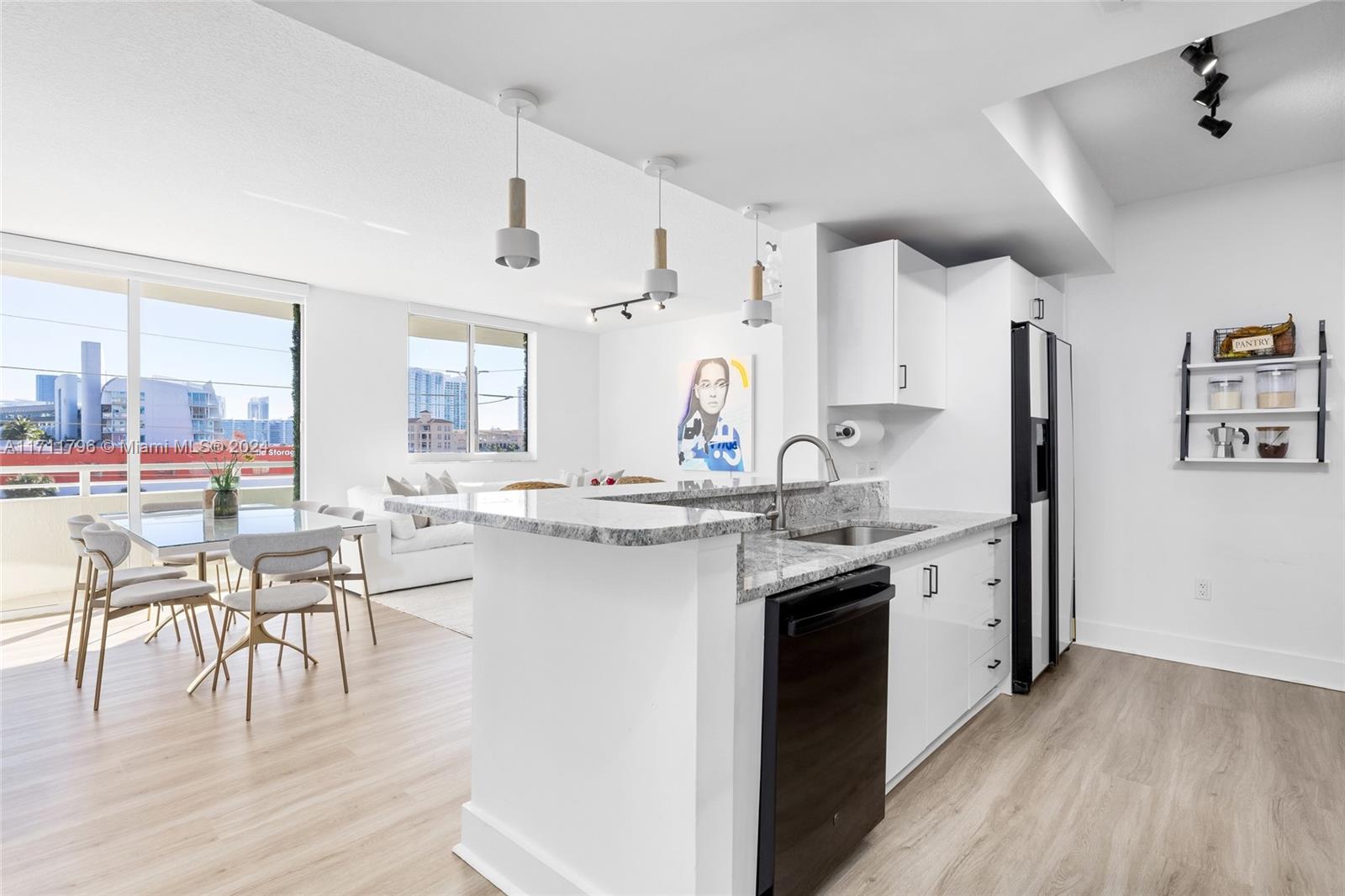 VENTURE AT AVENTURA EAST - Residential Lease