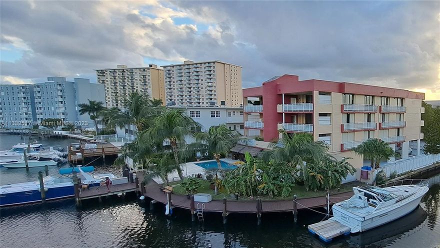 Waterfront Building with 6 apartments ( 3 Bedrooms & 3 Bathrooms each one), just 3 blocks from the beach!! Amazing water view. Beautiful Pool, Expansive dock, Tiki bar and more. This is a great opportunity to own a full building with a great income potential. One of the most unique properties on the market. This building is an invaluable gem!! Dock for more than 5 boats. Each apartment has full washer and dryer, Dishwasher, Disposal, Elevator, Microwave, Electric Range, Refrigerator, huge balconies...and more.