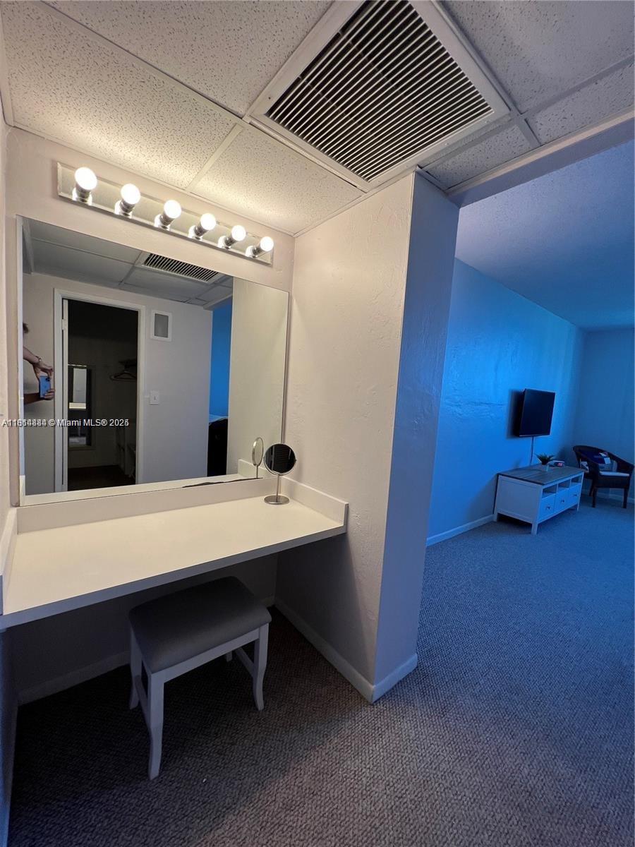 OCEANVIEW BUILDING B COND - Residential Lease