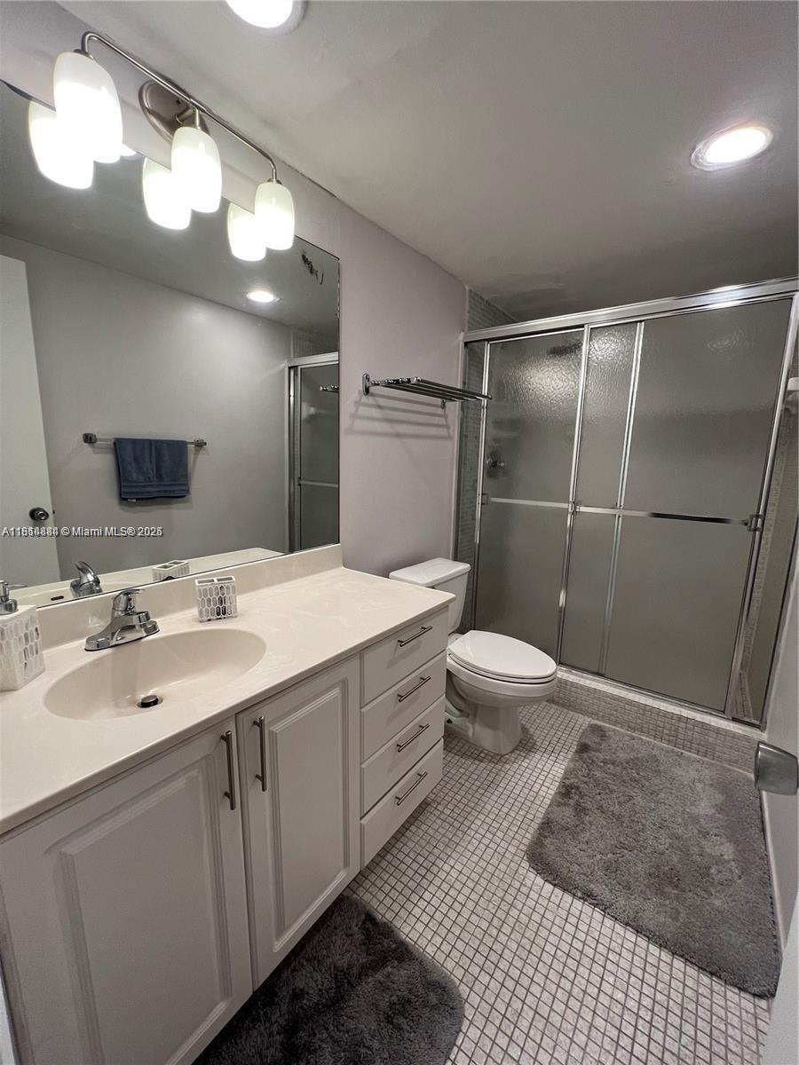 OCEANVIEW BUILDING B COND - Residential Lease