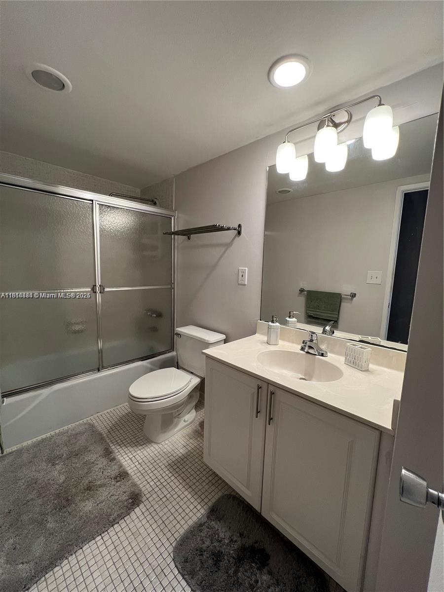 OCEANVIEW BUILDING B COND - Residential Lease