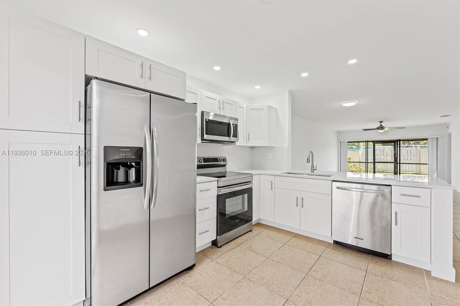 WOODLAKE ISLES - Residential