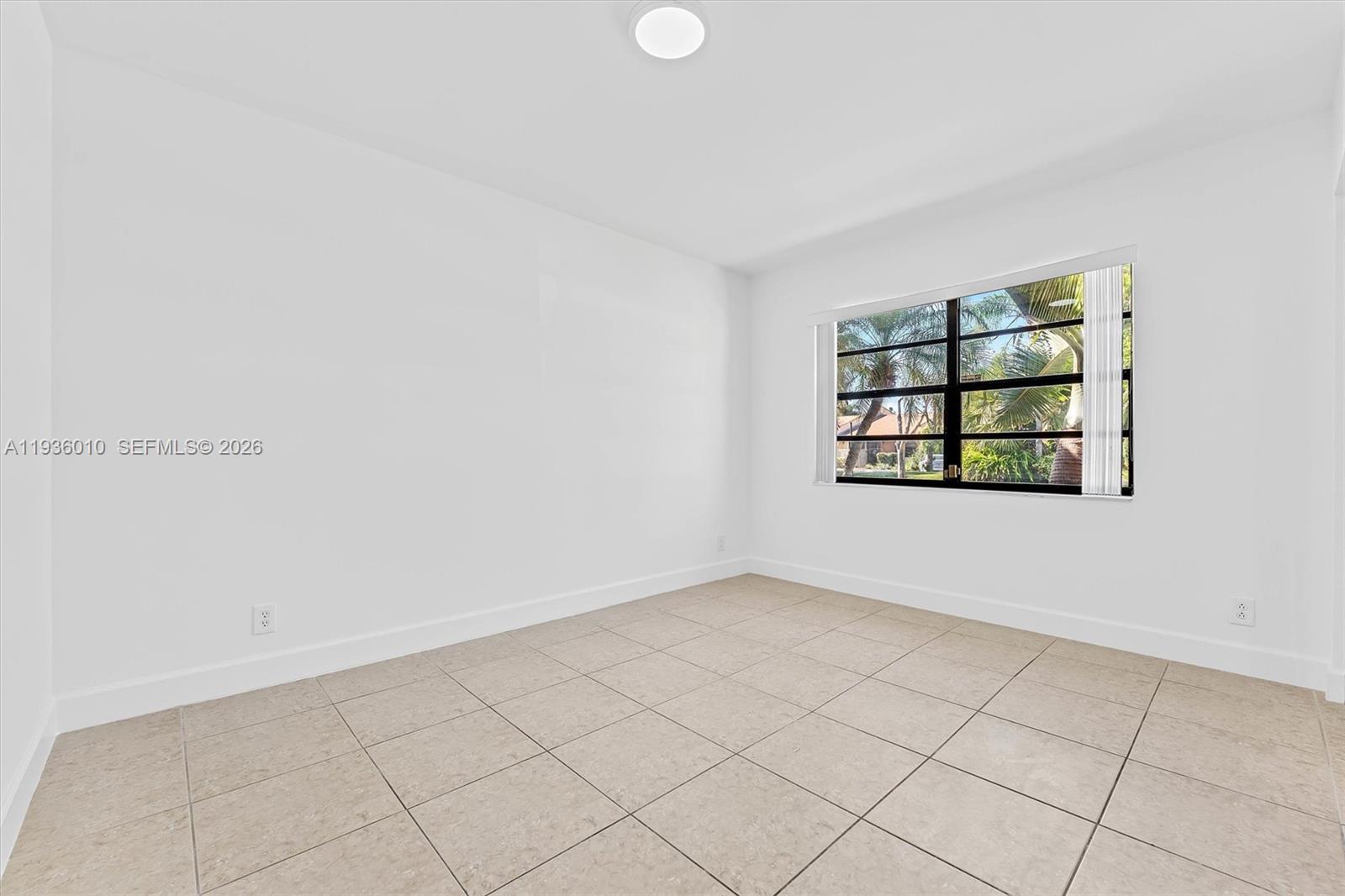 WOODLAKE ISLES - Residential