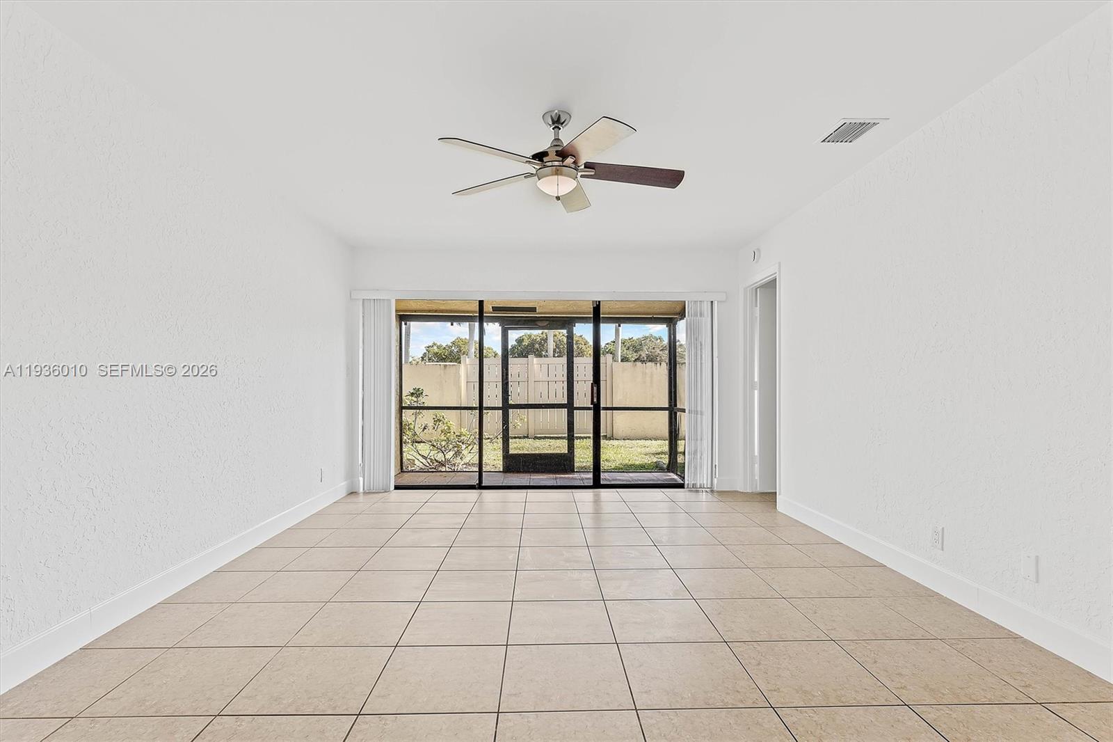 WOODLAKE ISLES - Residential