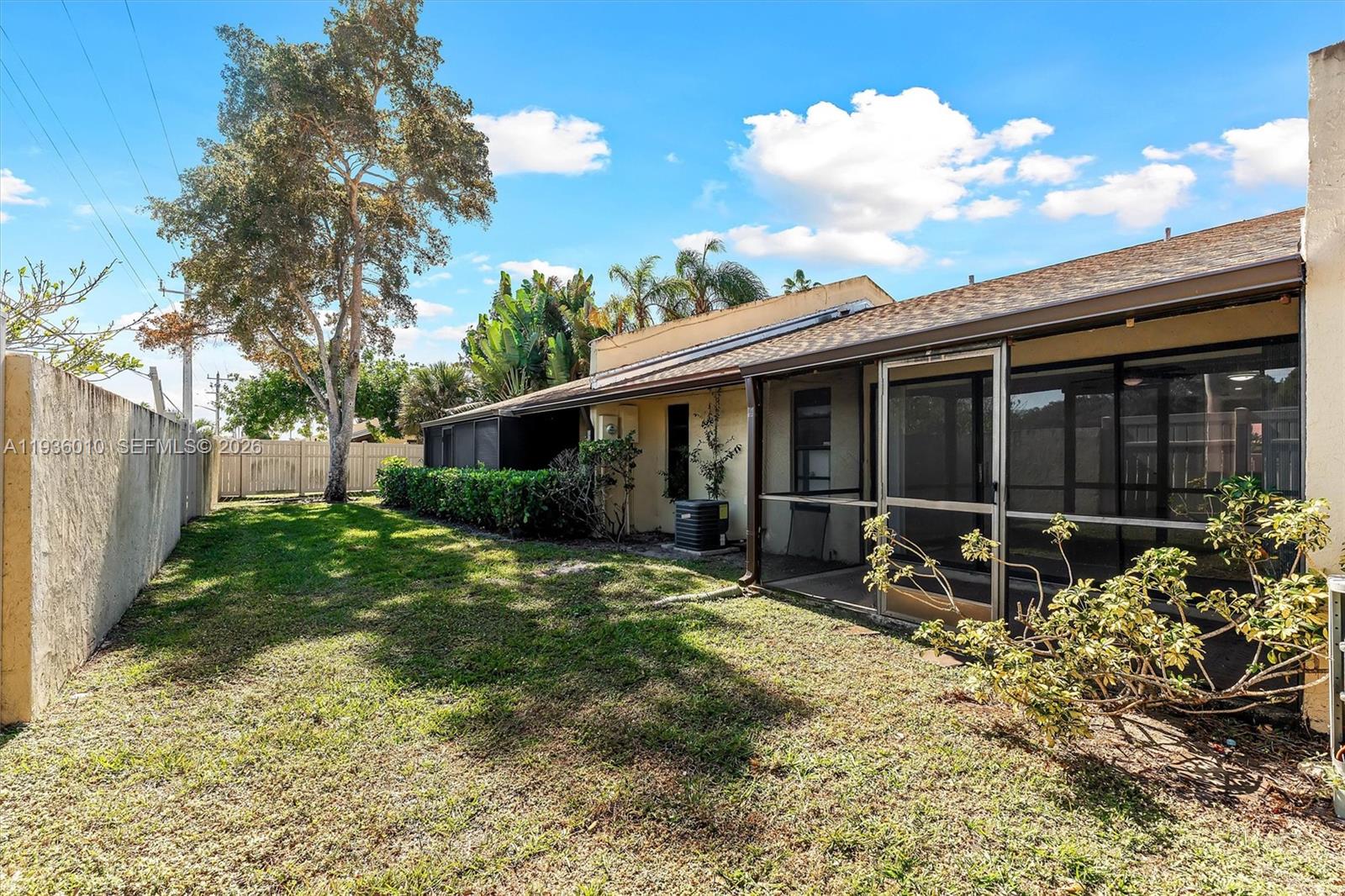 WOODLAKE ISLES - Residential