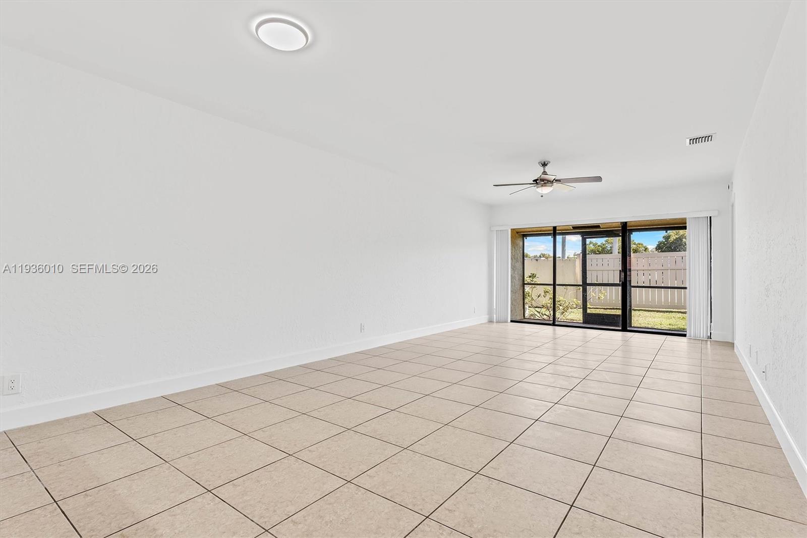 WOODLAKE ISLES - Residential