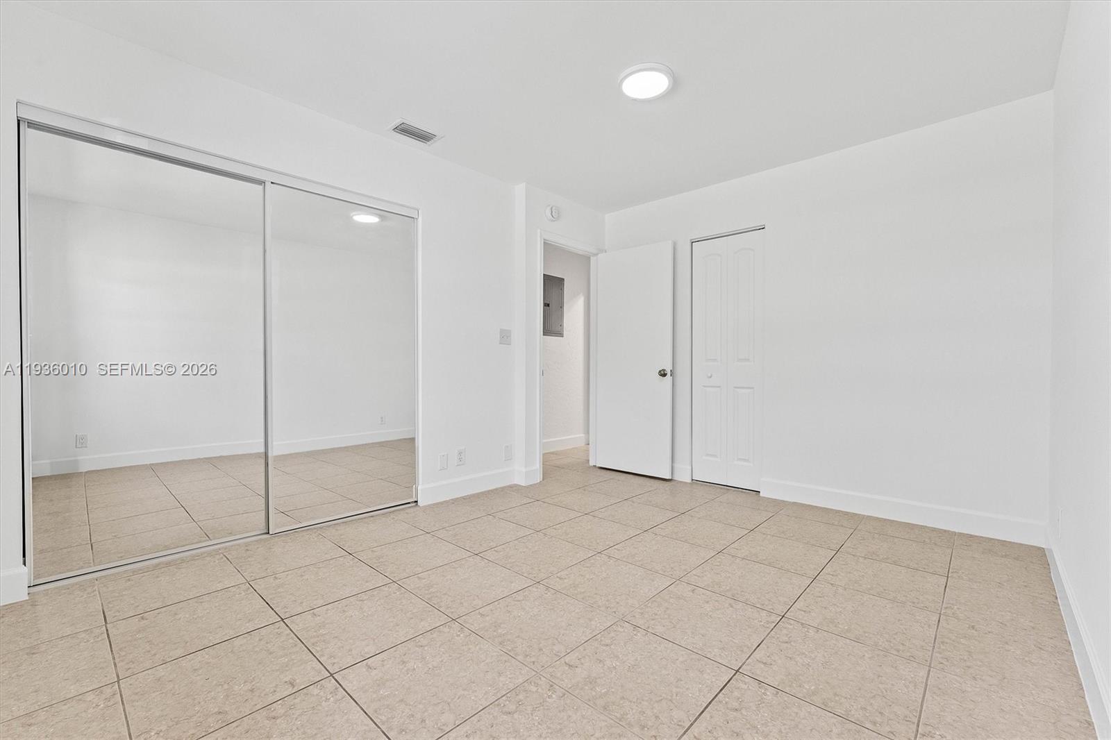 WOODLAKE ISLES - Residential