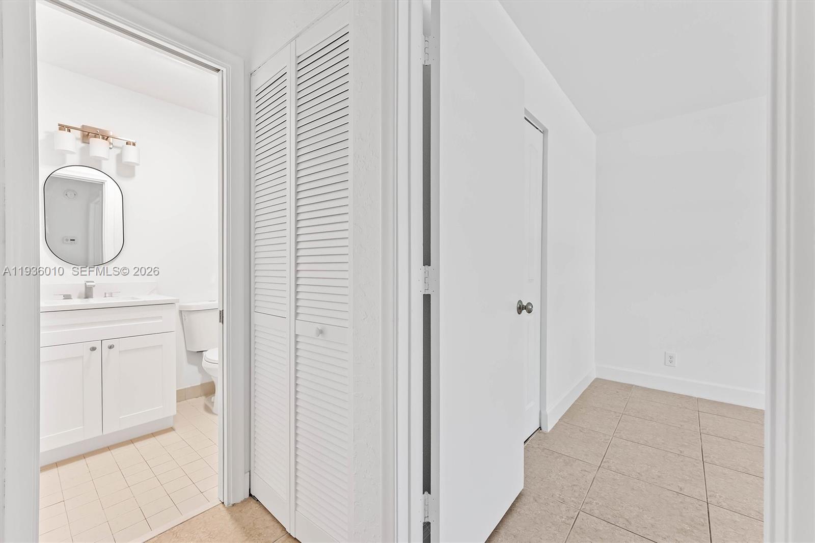 WOODLAKE ISLES - Residential