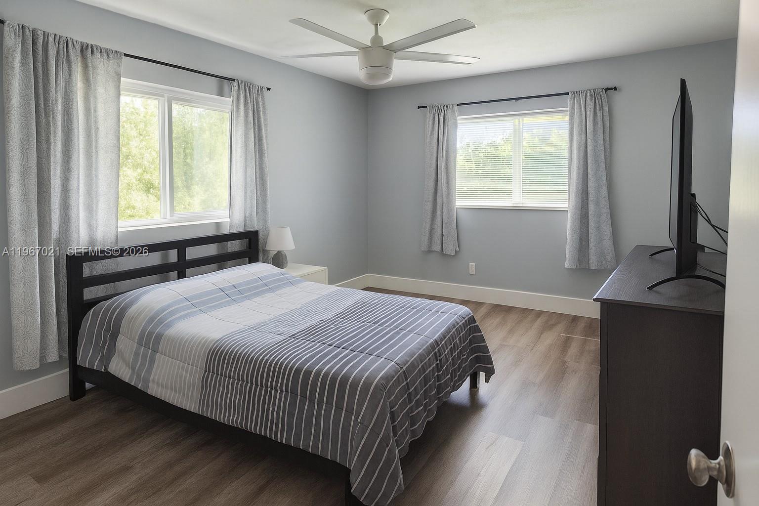 ORIOLE GARDENS 31 CONDO - Residential