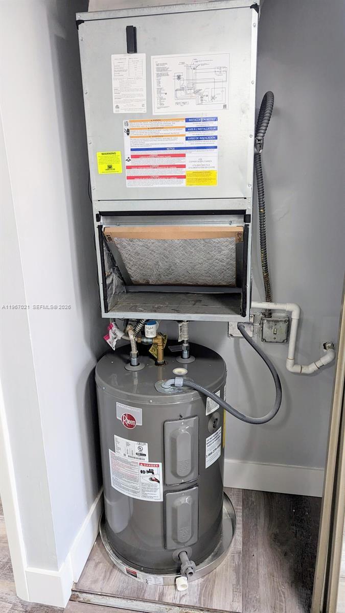 ORIOLE GARDENS 31 CONDO - Residential