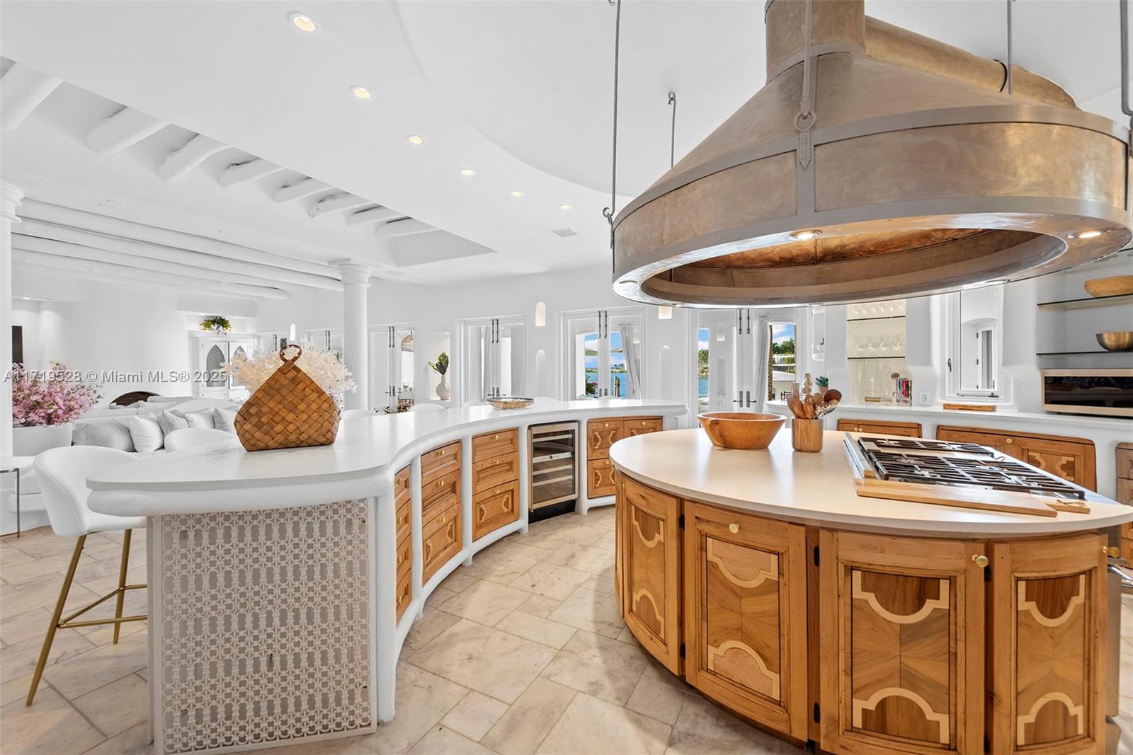 HIBISCUS ISLAND - Residential