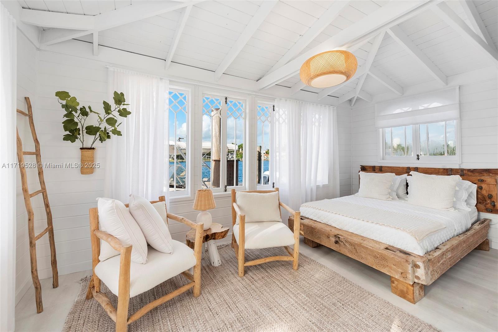 HIBISCUS ISLAND - Residential