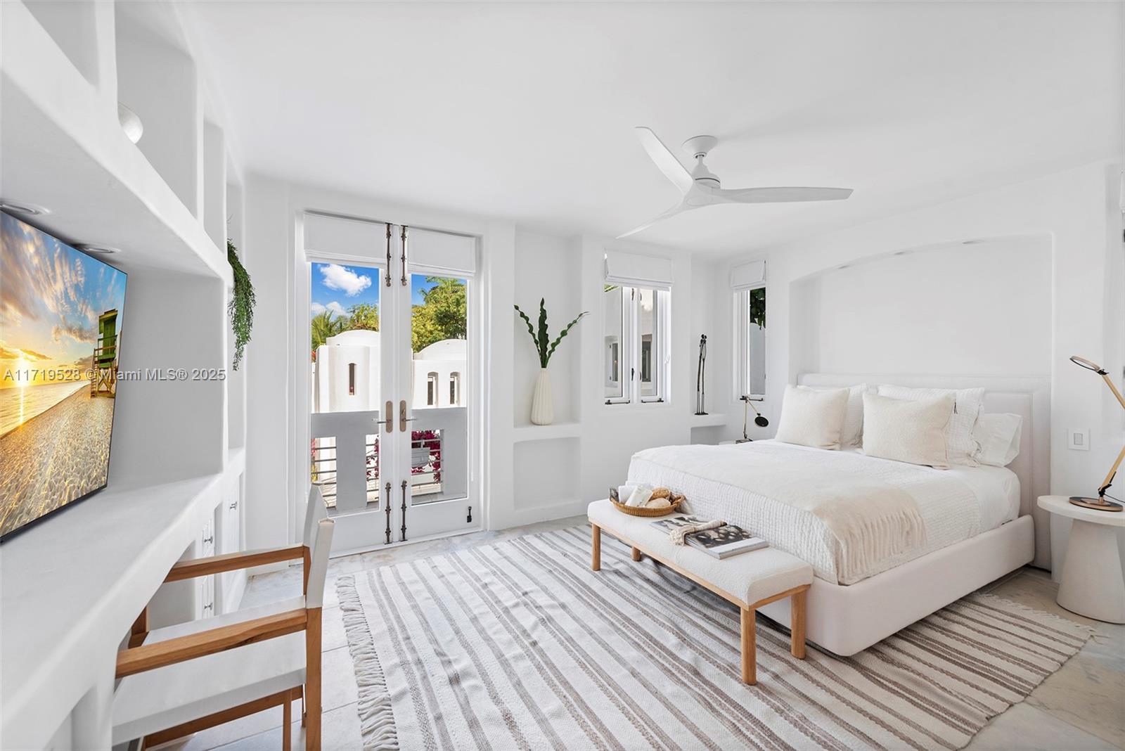 HIBISCUS ISLAND - Residential
