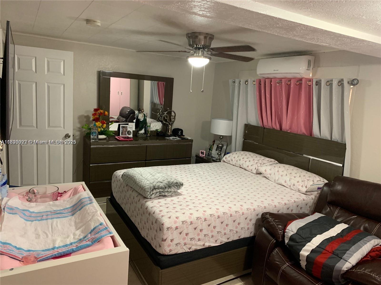 BEVERLY PARK - Residential