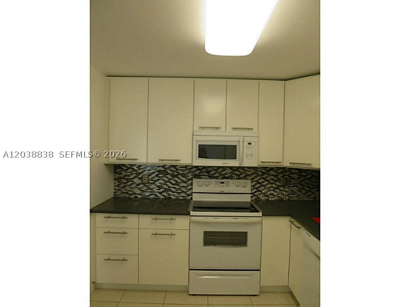 Photo of 205 Lakeview Dr #202, Weston, FL 33326 (MLS # A12038838)