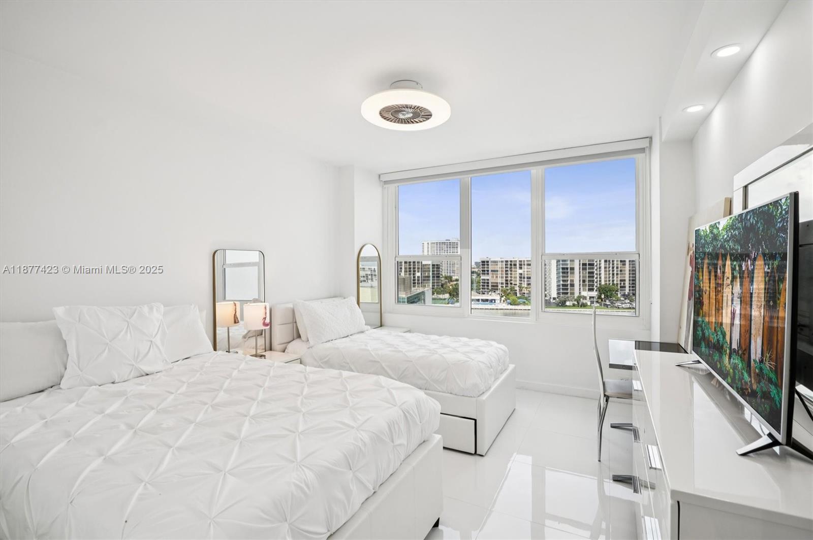 ALEXANDER TOWERS CONDO - Residential Lease