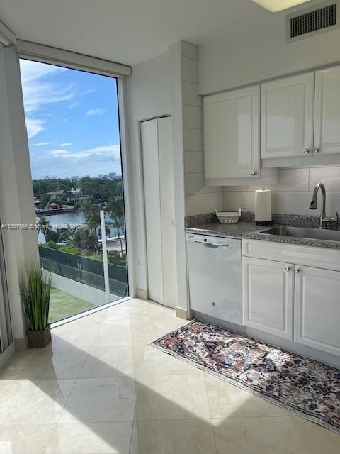 Blue Diamond Condo - Residential Lease