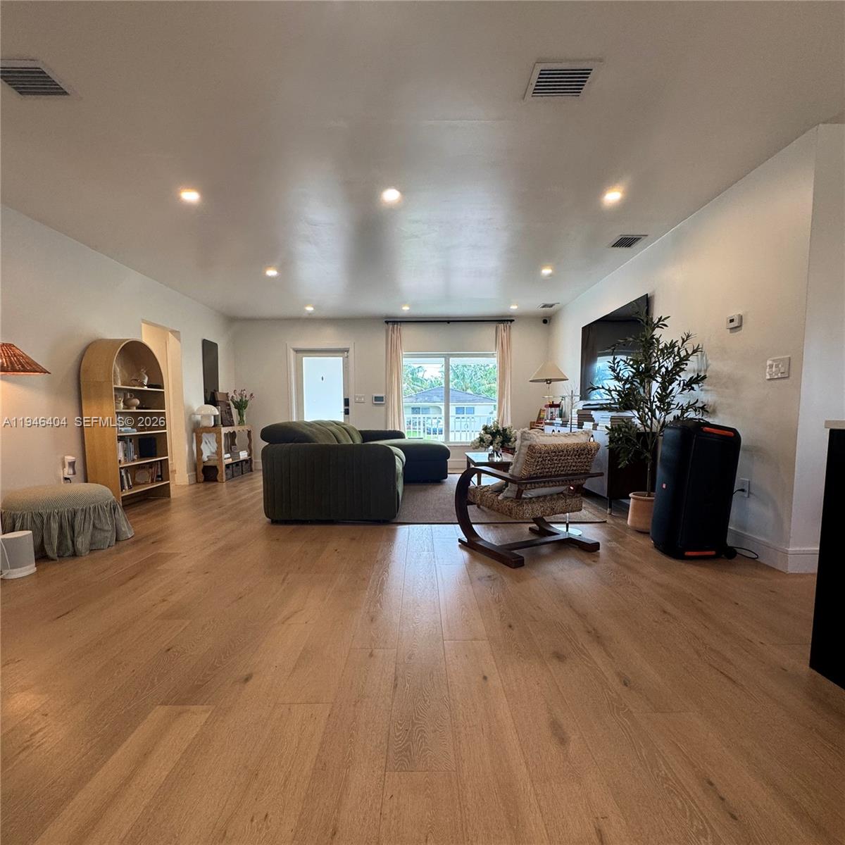 CORAL VILLAS REV - Residential