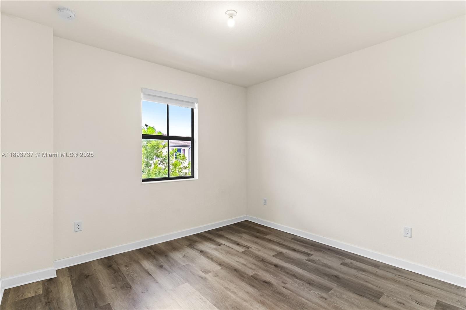 AQUABELLA SECTION ONE - Residential