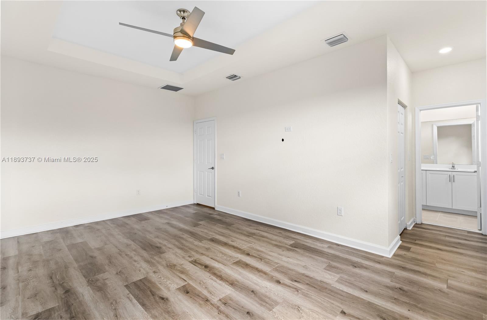 AQUABELLA SECTION ONE - Residential