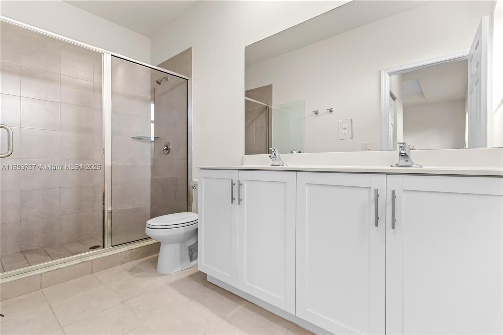 AQUABELLA SECTION ONE - Residential