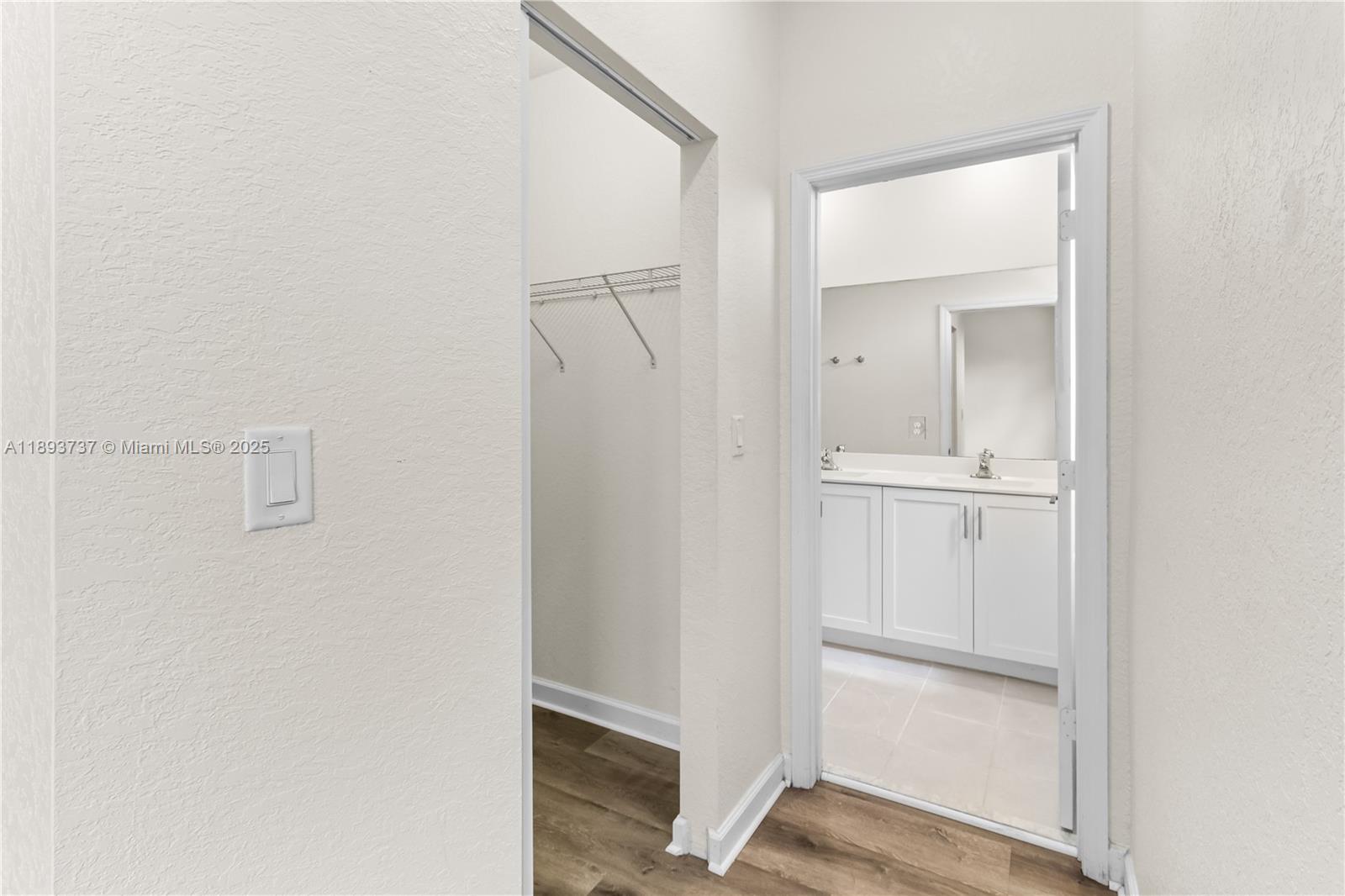 AQUABELLA SECTION ONE - Residential
