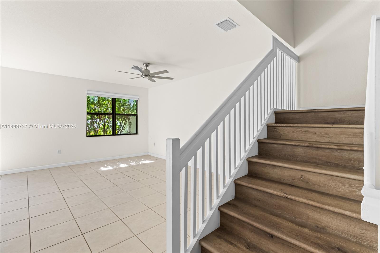AQUABELLA SECTION ONE - Residential