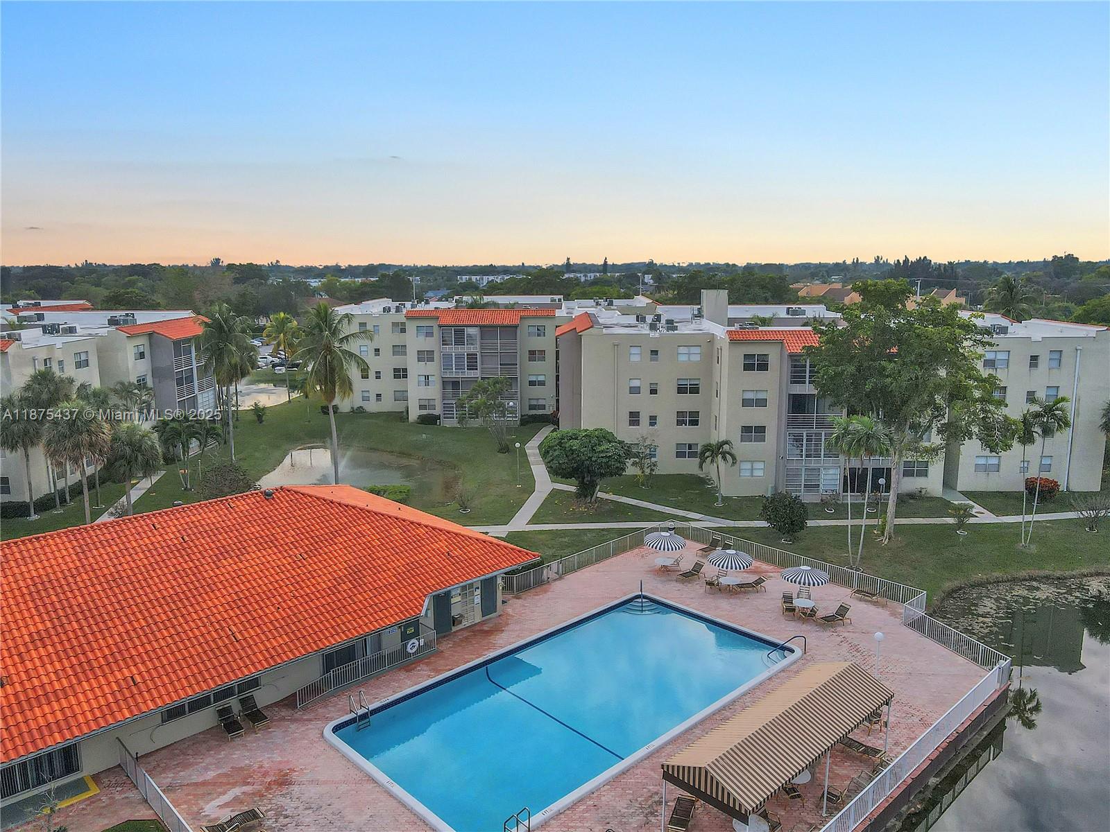 View photos, virtual tours, details... 1810 SW 81st Ave 2412