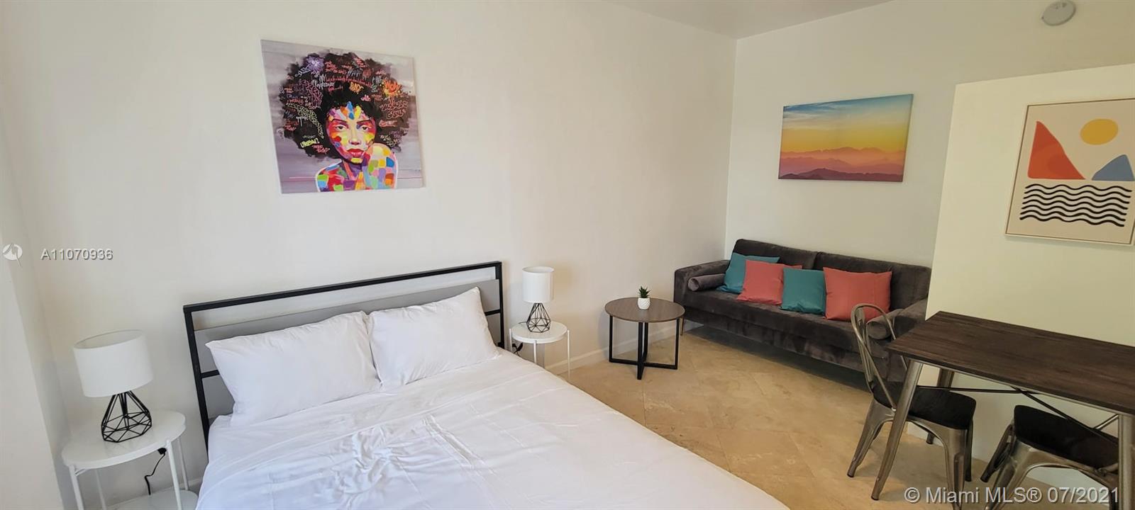 THE MANTELL CONDO - Residential Lease