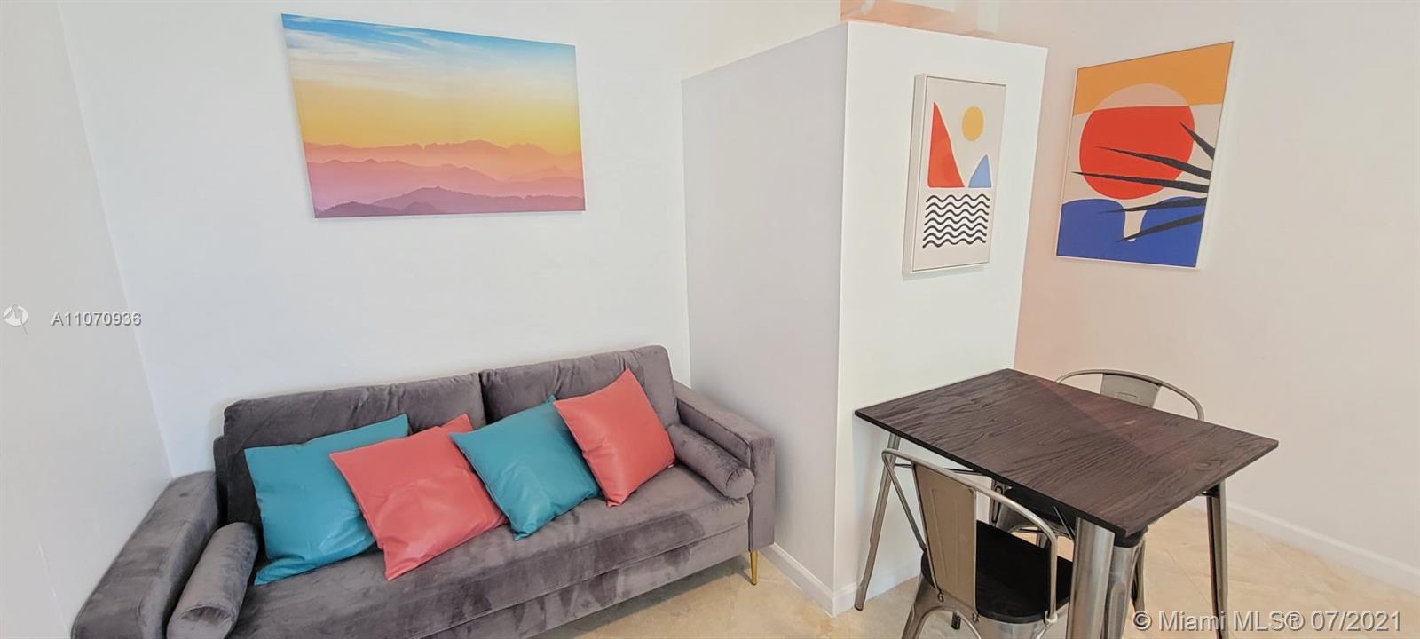 THE MANTELL CONDO - Residential Lease