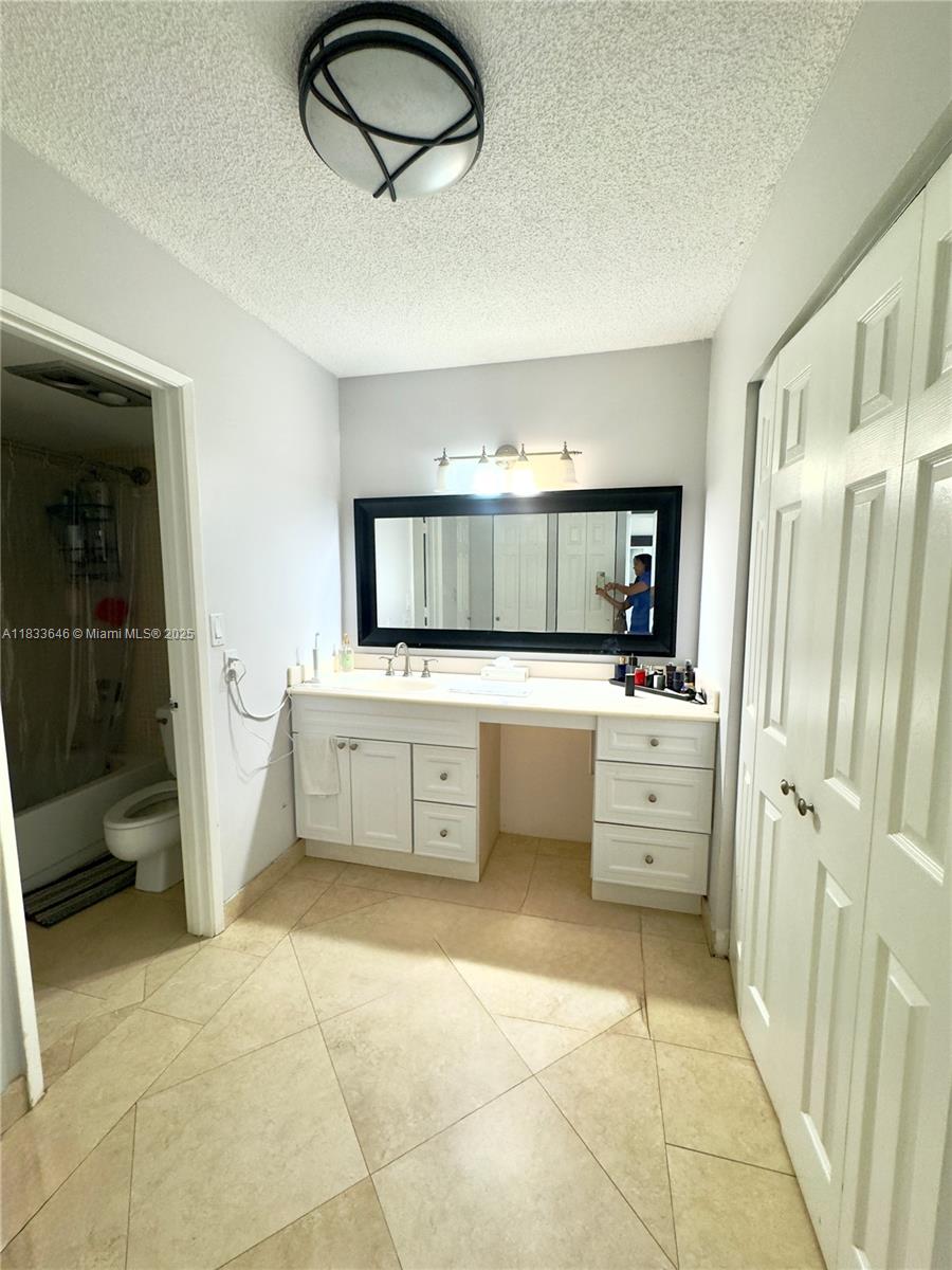 DELVISTA TOWERS CONDO - Residential