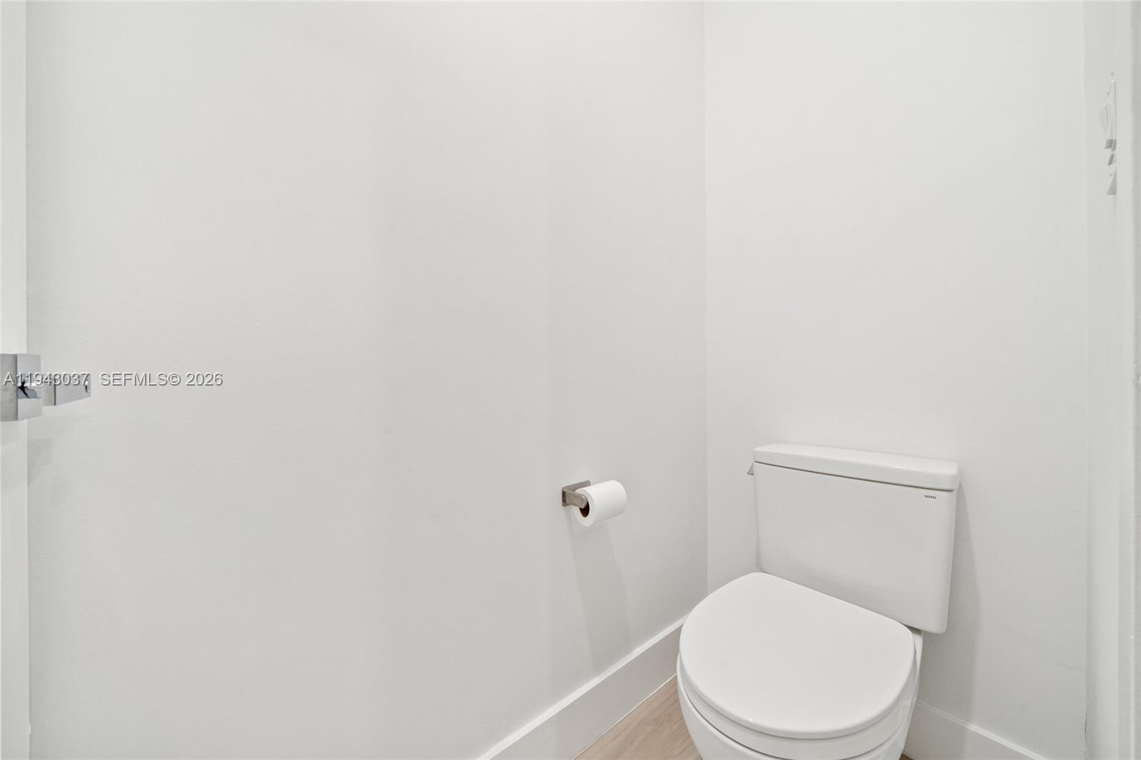 DOWNTOWN DORAL SOUTH PHAS - Residential