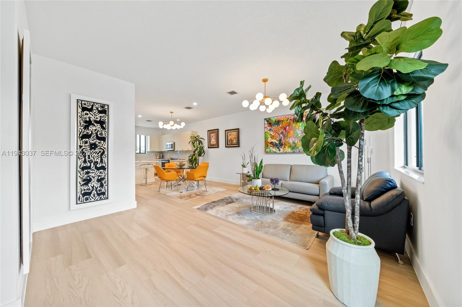 DOWNTOWN DORAL SOUTH PHAS - Residential