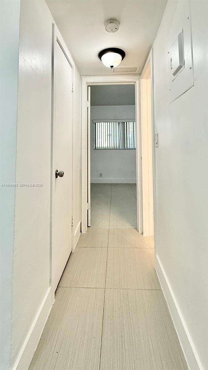NORTH HOLLYWOOD - Residential Lease