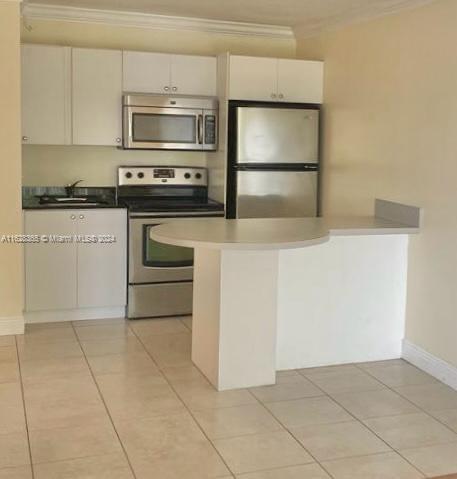 SAGA BAY GARDENS CONDO - Residential Lease