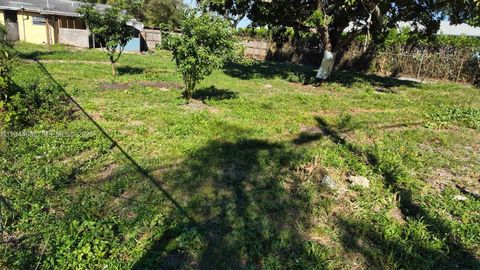 5730 SW 26th St West Park FL 33023