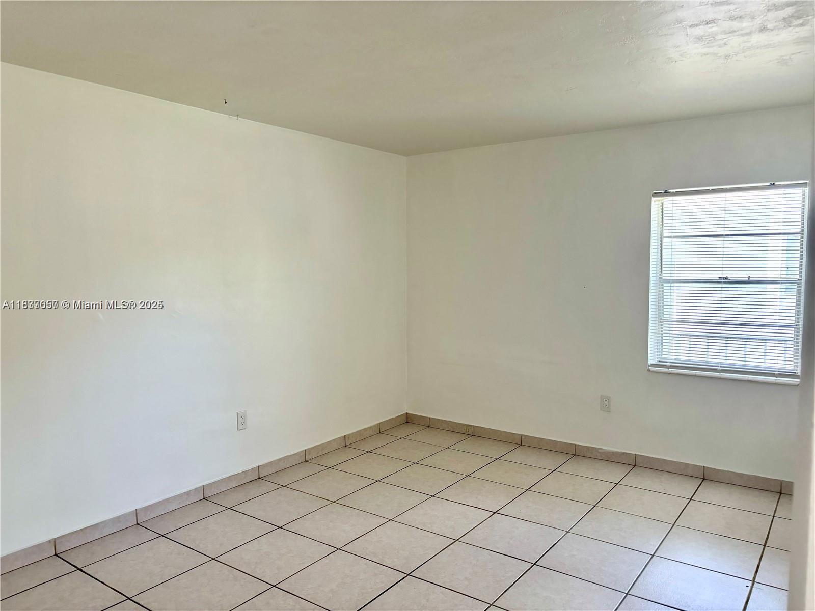 9651 SW 77 AV 207E
