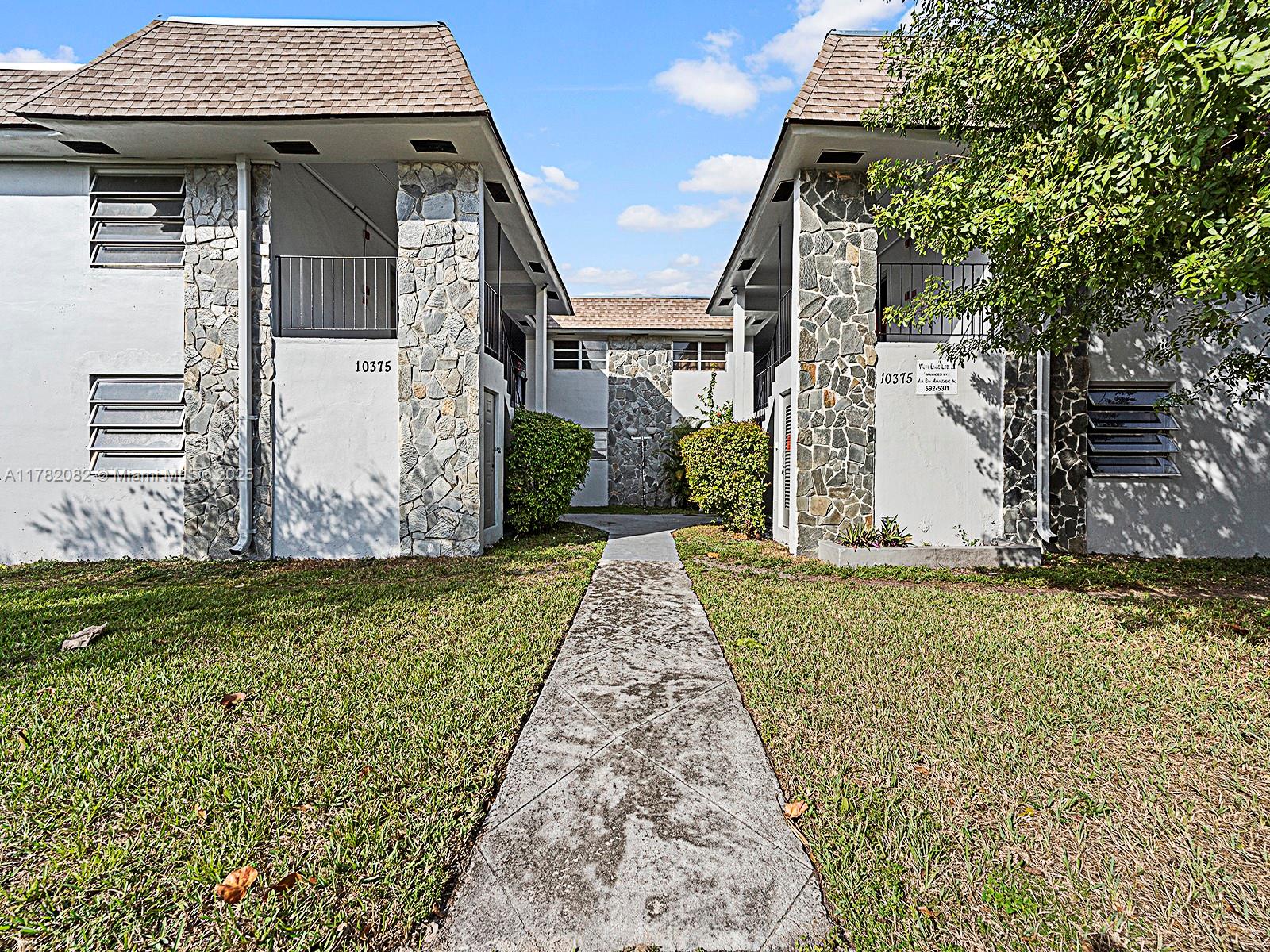 Rental Property at 10375 Sw 40th St X, Miami, Broward County, Florida - Bedrooms: 1 
Bathrooms: 1  - $1,900 MO.