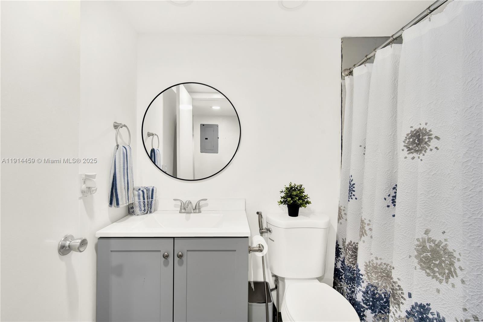 HAWTHORNE AT CENTURY VILL - Residential