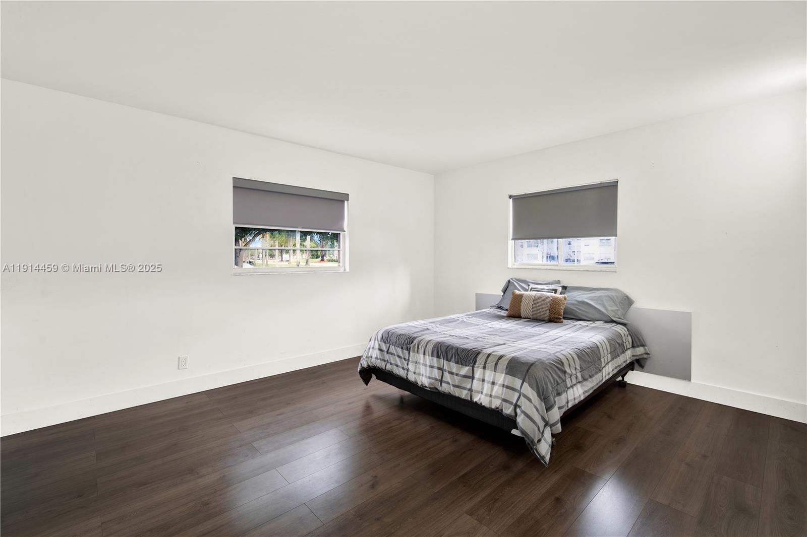 HAWTHORNE AT CENTURY VILL - Residential