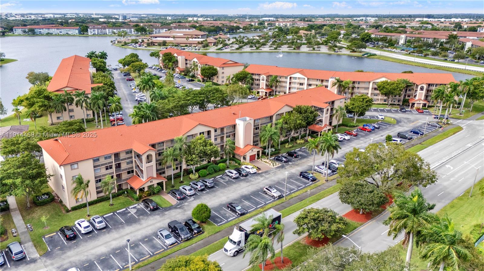 HAWTHORNE AT CENTURY VILL - Residential