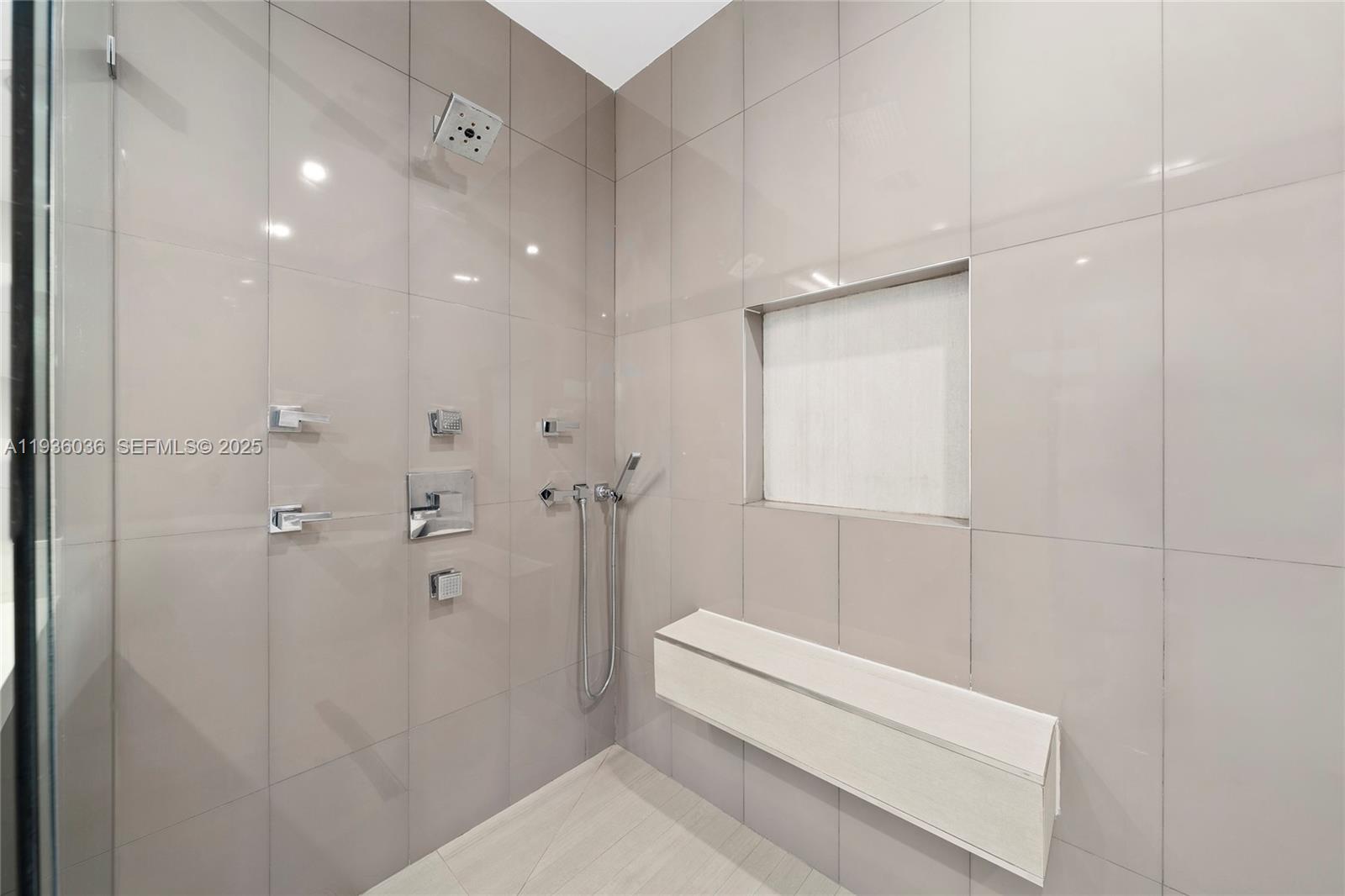 AMD PLAT OF SUNSET LAKE S - Residential