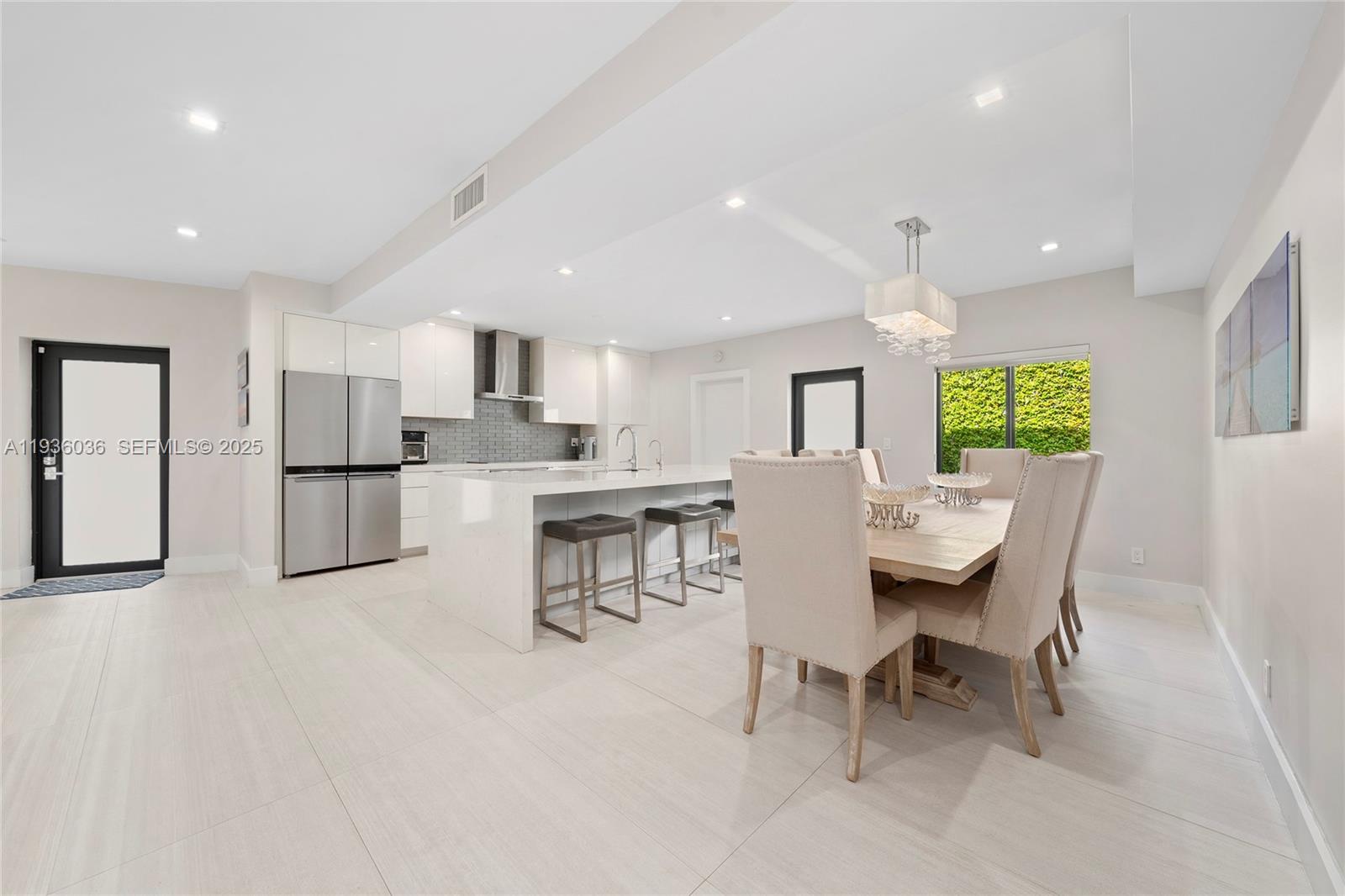 AMD PLAT OF SUNSET LAKE S - Residential